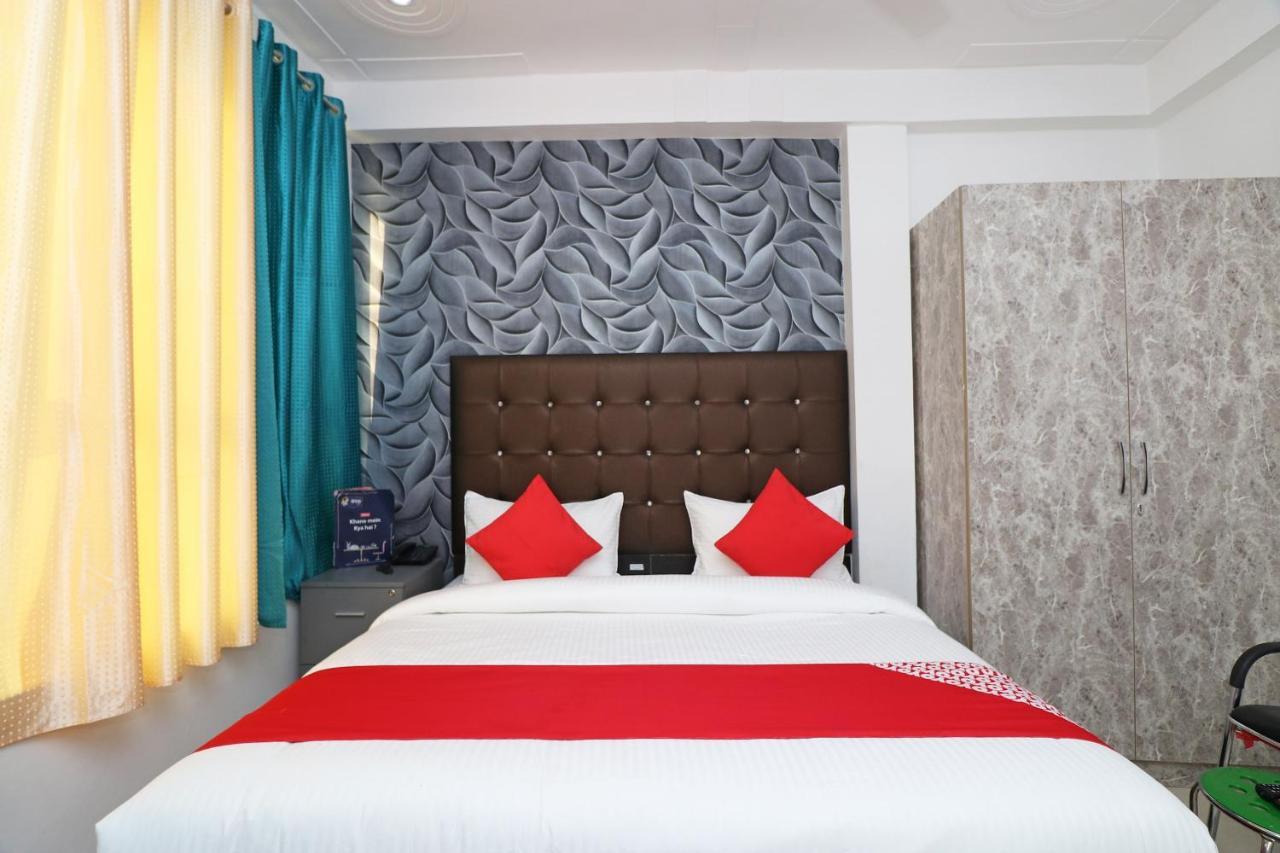 Oyo 26119 Star Hotel Gurgaon