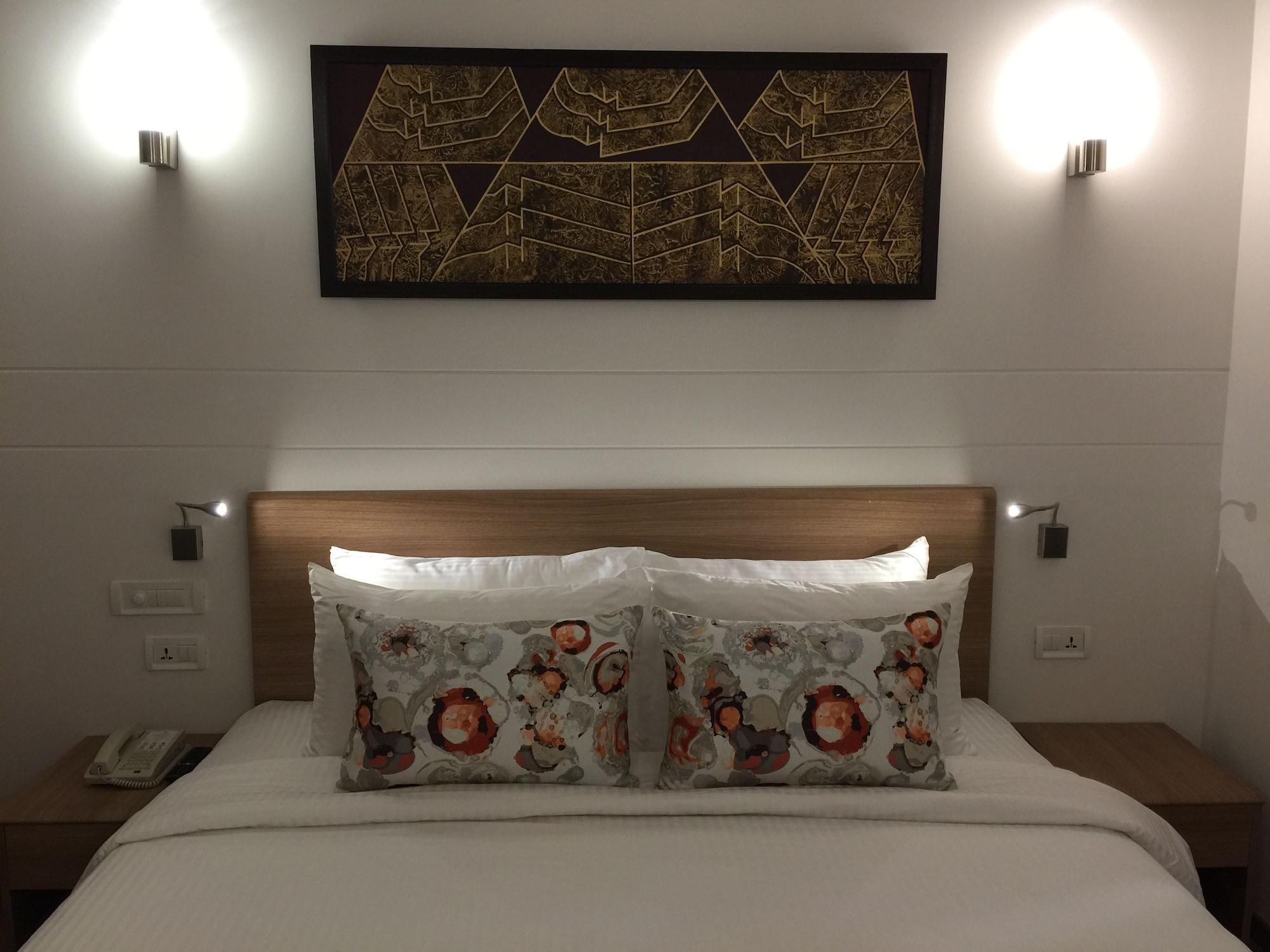 Lemon Tree Hotel, Sector 60, Gurugram Hotel