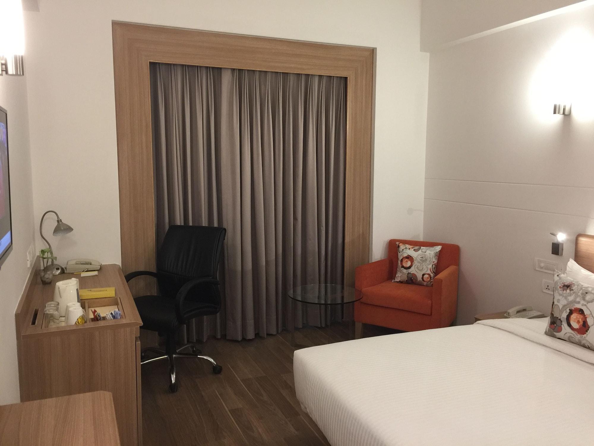 Lemon Tree Hotel, Sector 60, Gurugram Hotel Gurgaon