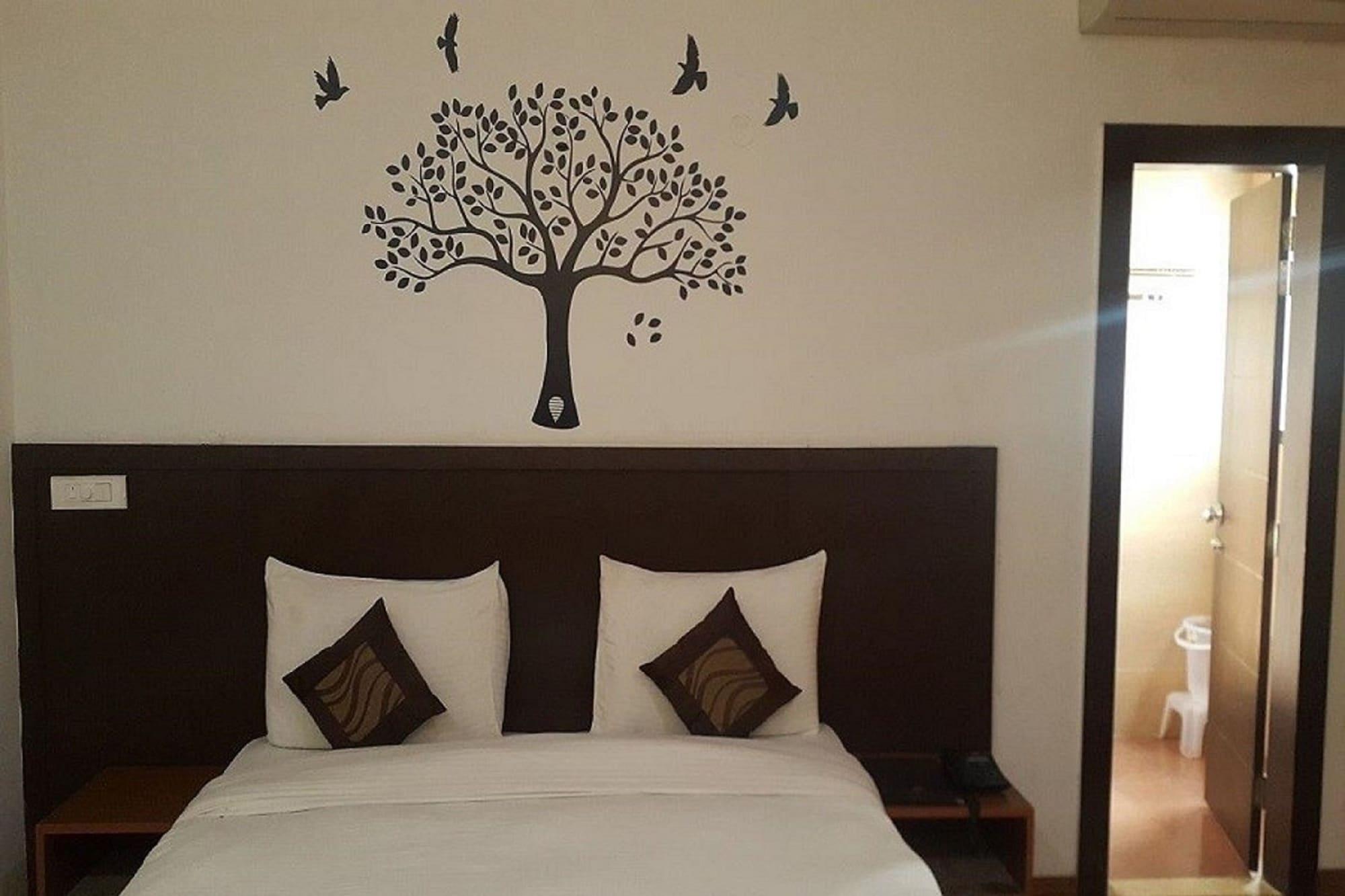 Hotel Mavens House Artemis Hospital Road