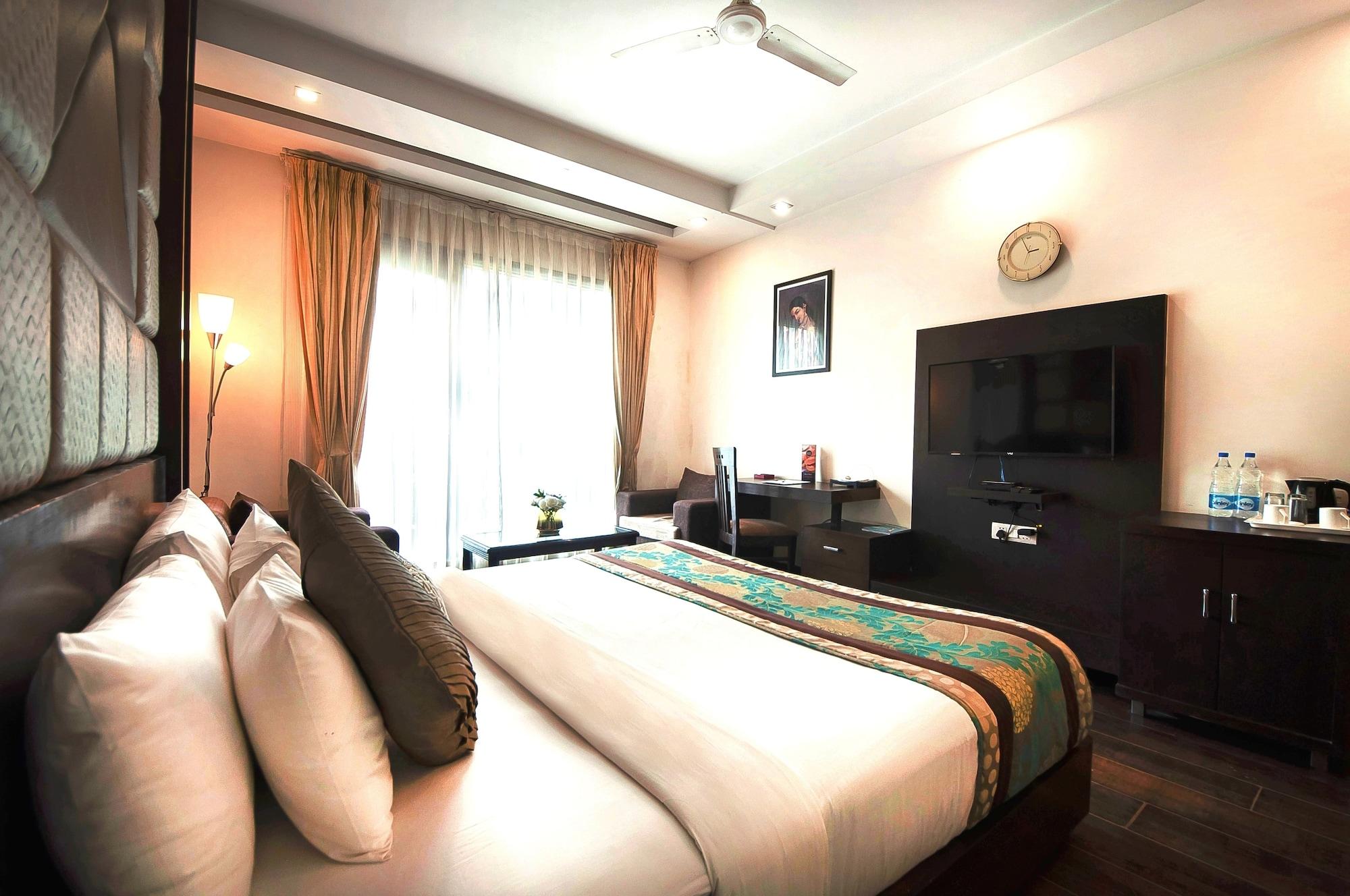 Golf View Suites-golf Course Road