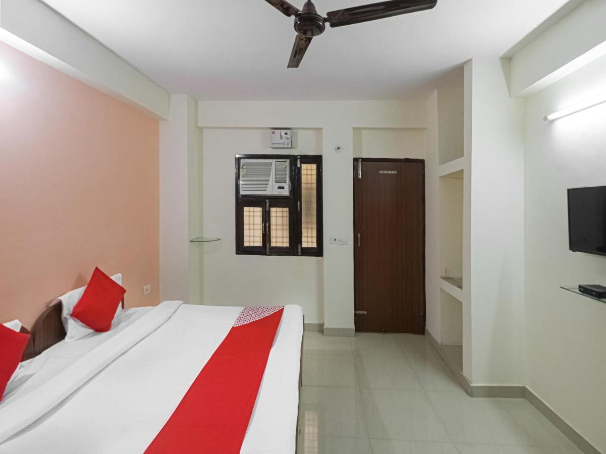 Oyo 86536 Srs Tower Gurgaon