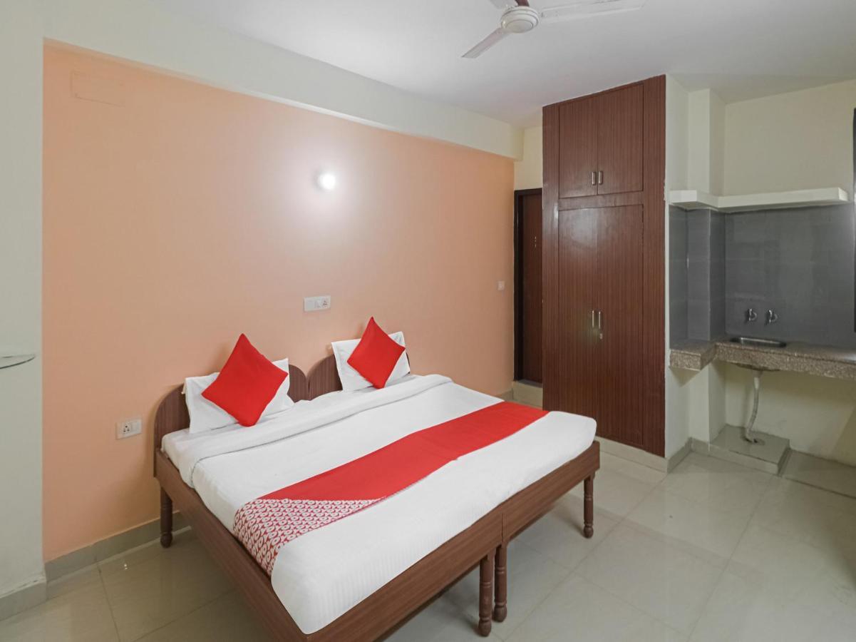 Oyo 86536 Srs Tower 3* Gurgaon