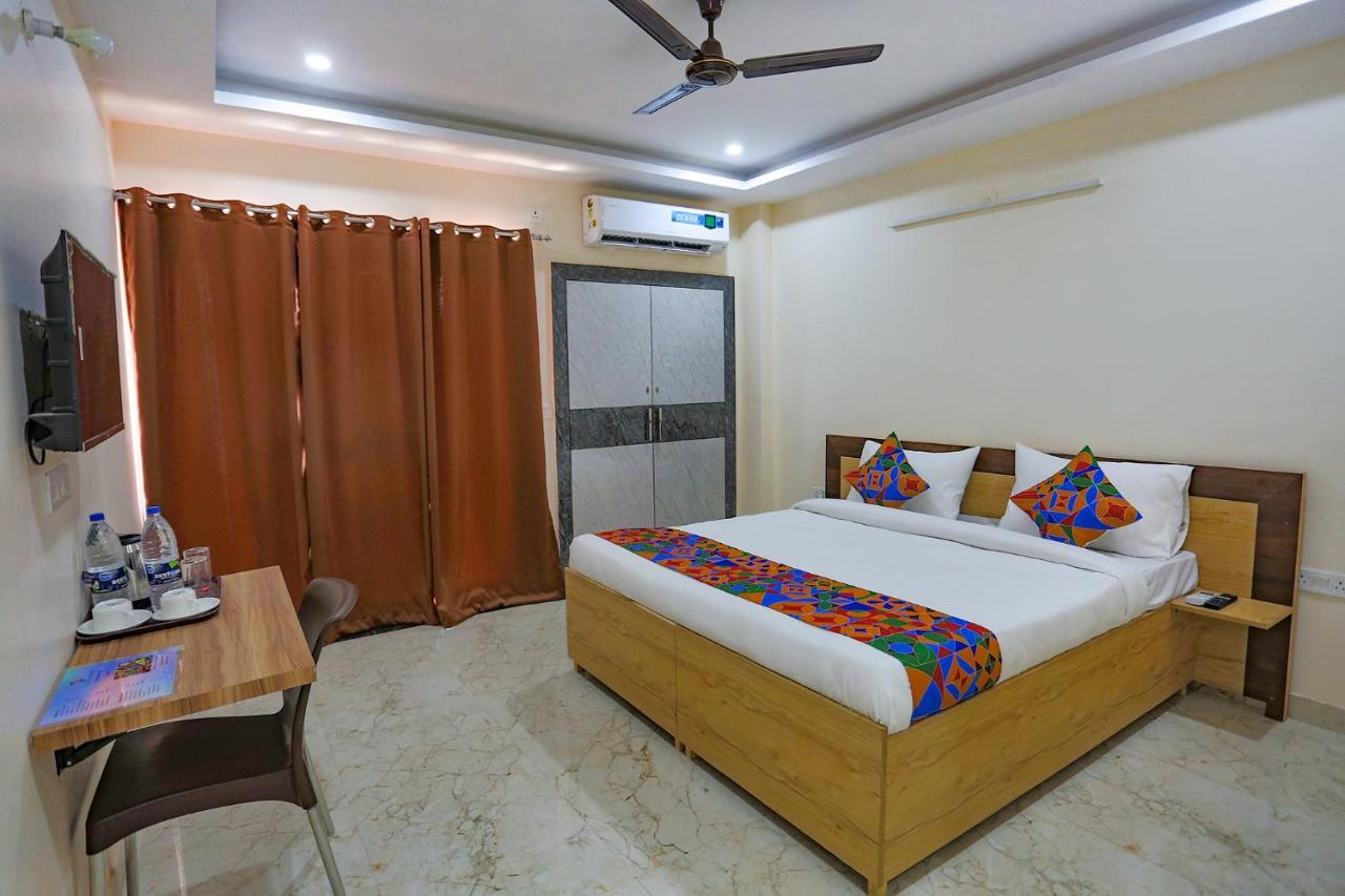 Fabhotel Star Corporate Suite 3*