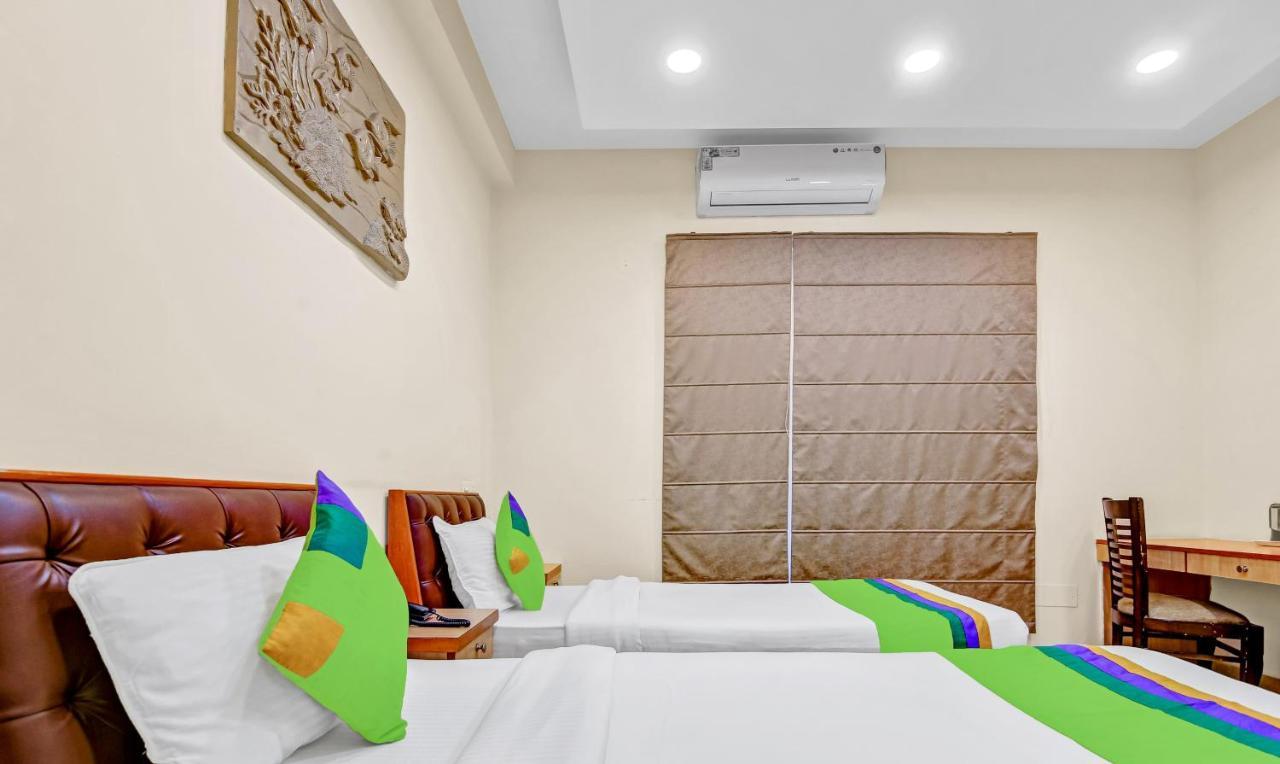 Hotel Treebo Sai Village Gold Souk - Sec 43 3*