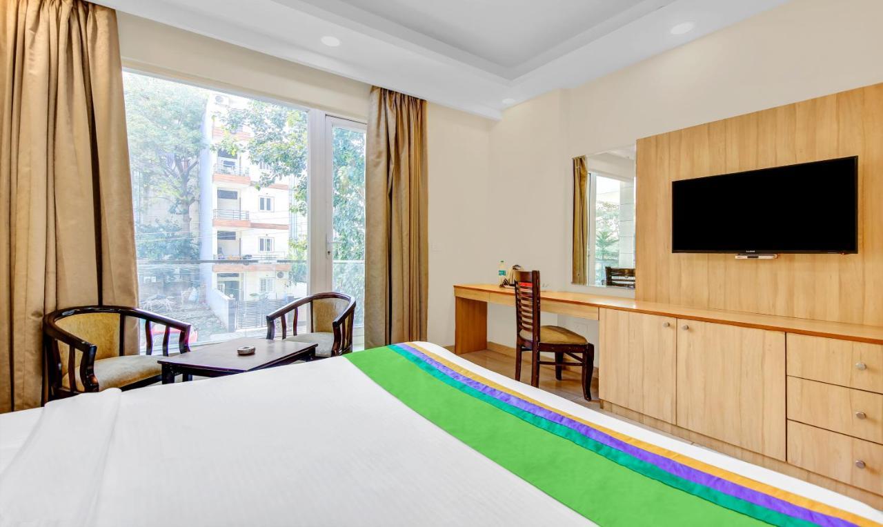 Hotel Treebo Sai Village Gold Souk - Sec 43 3*