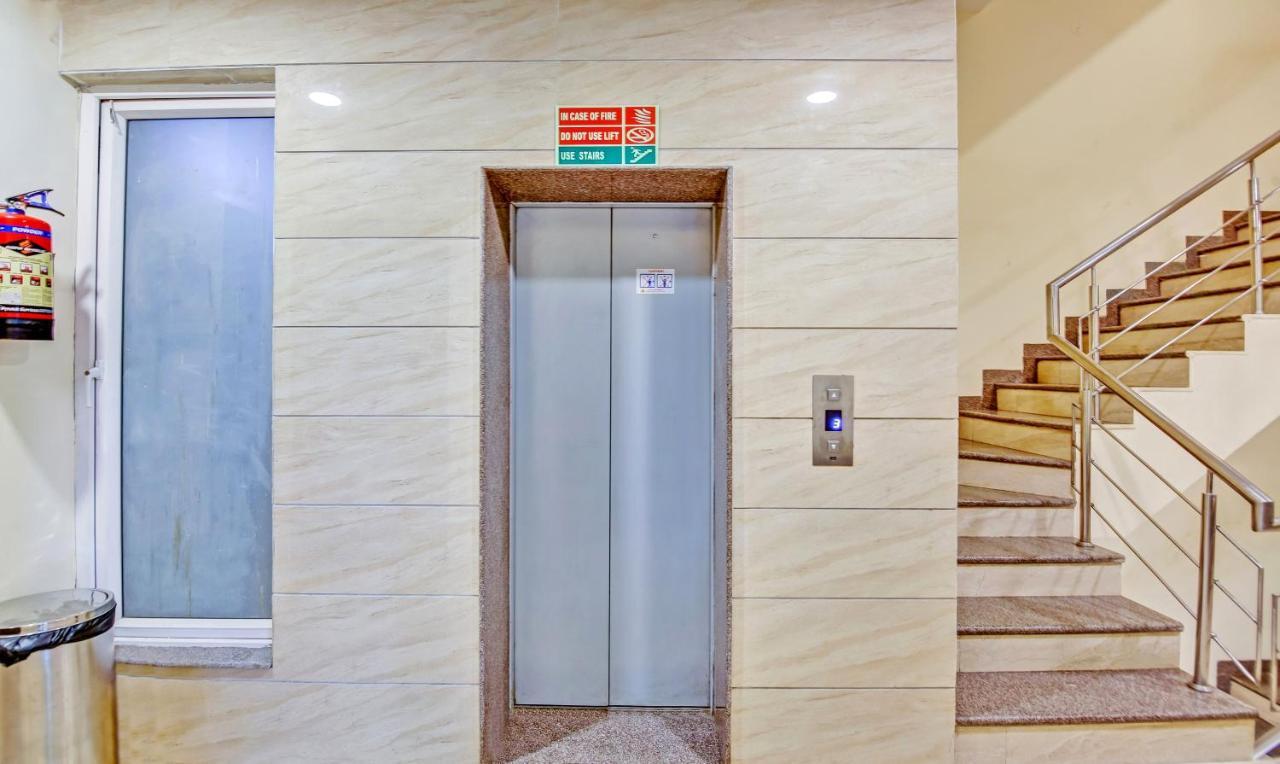 Treebo Sai Village Gold Souk - Sec 43 3* Gurgaon