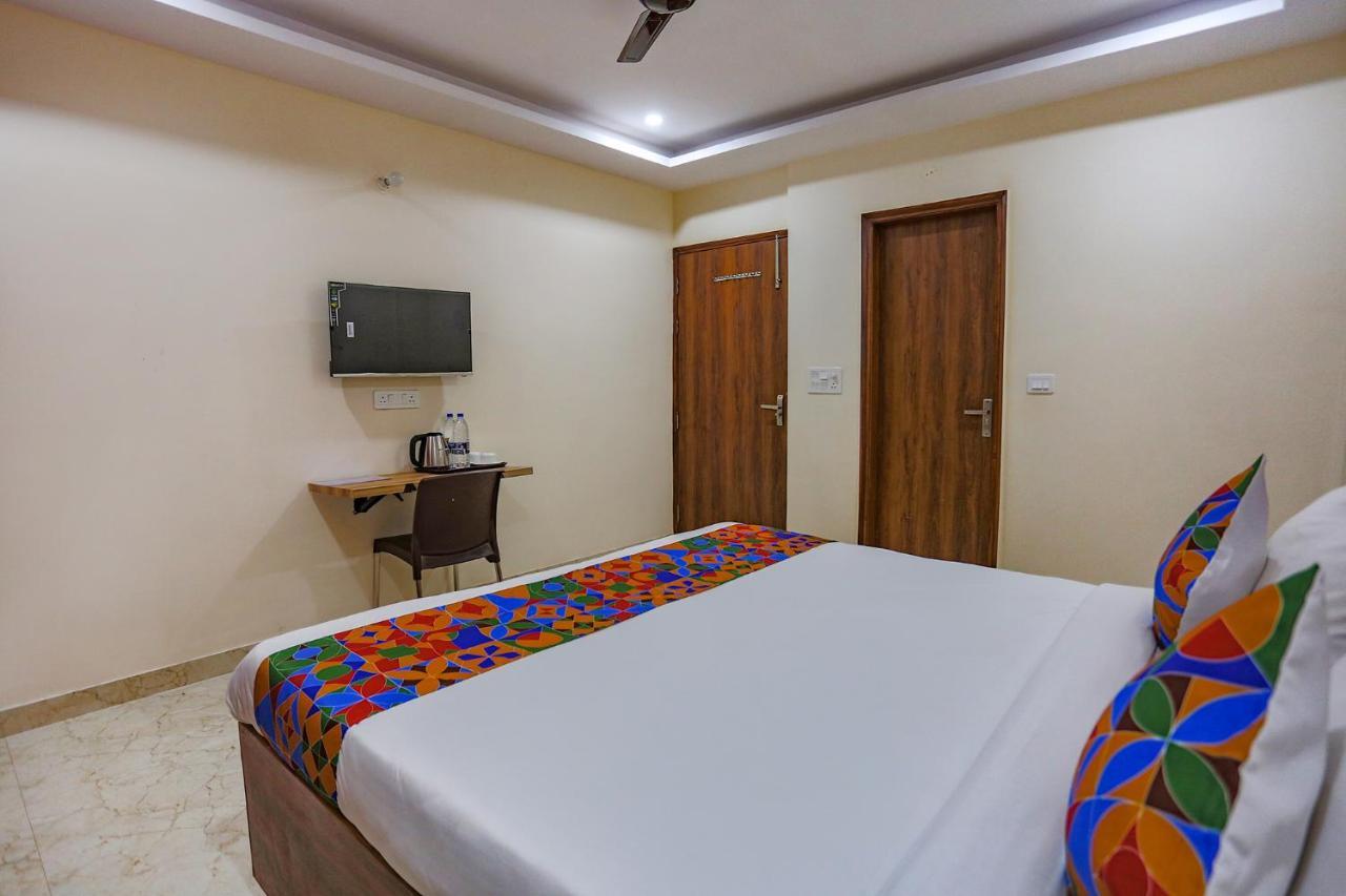 Fabhotel Star Corporate Suite