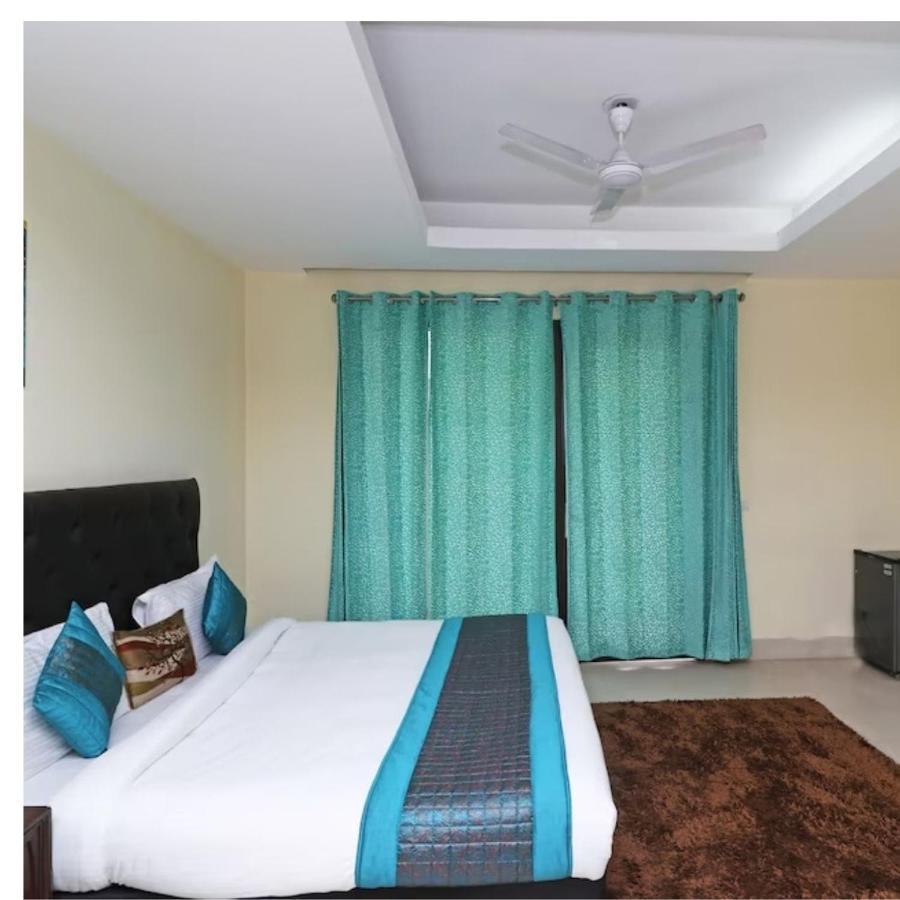 The Am Bliss Guest house Gurgaon