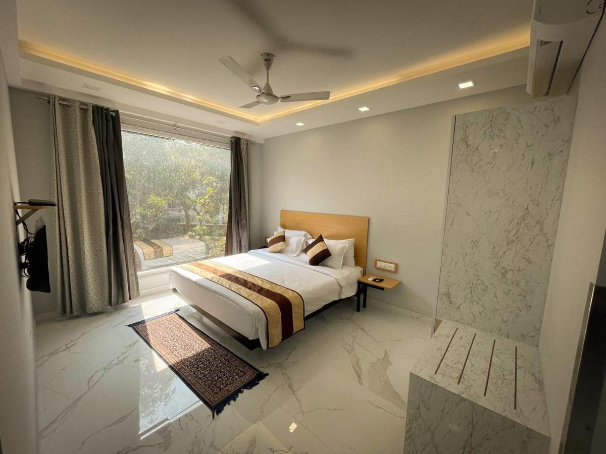 The Empire Villa,cyber City, * Gurgaon