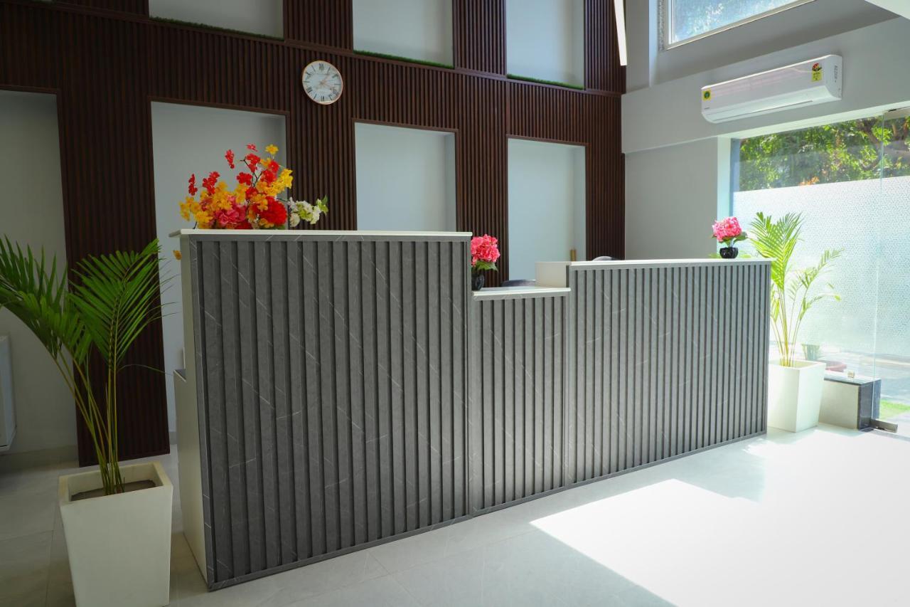 Aparthotel The Empire Villa,cyber City,