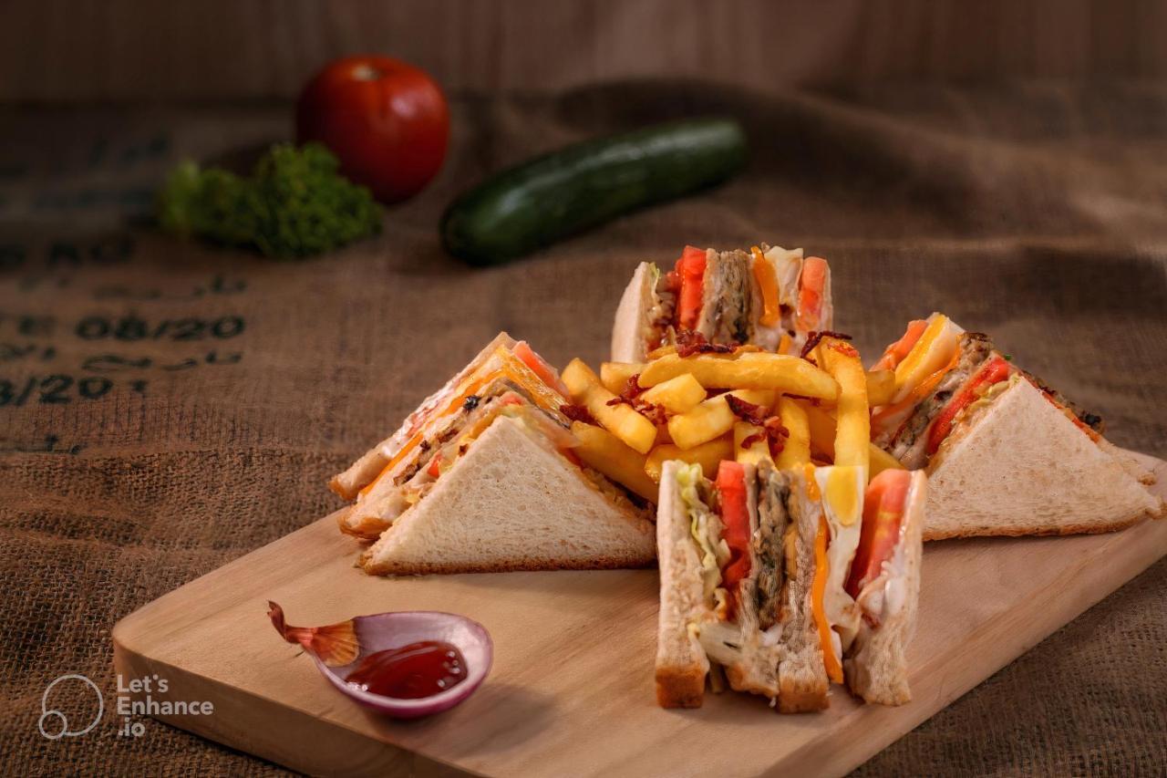 Lime Tree Luxury - Service Near Artemis Hospital ,gurgaon Hotel Gurgaon