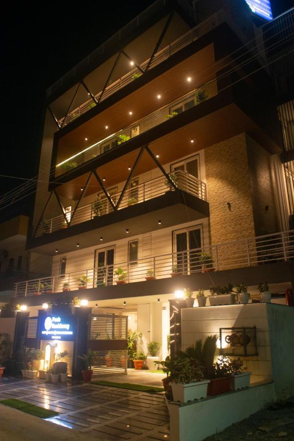 Hotel Posh Residency Huda City Center Gurgaon