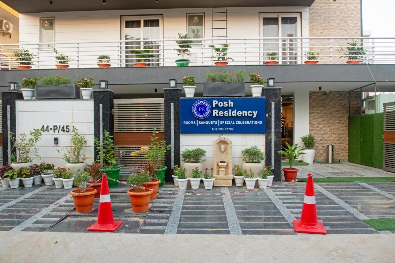 Posh Residency Huda City Center Gurgaon 4* Gurgaon