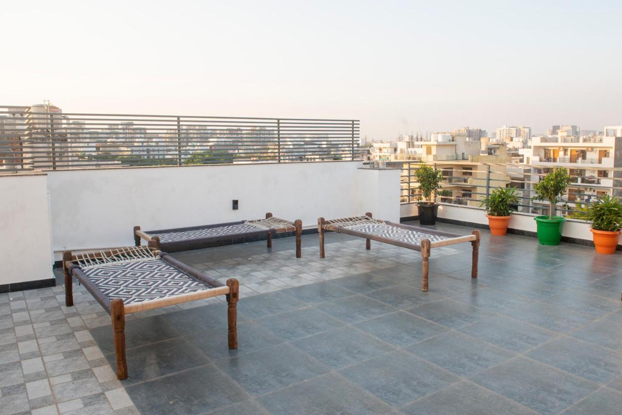 Hotel Posh Residency Huda City Center Gurgaon Gurgaon