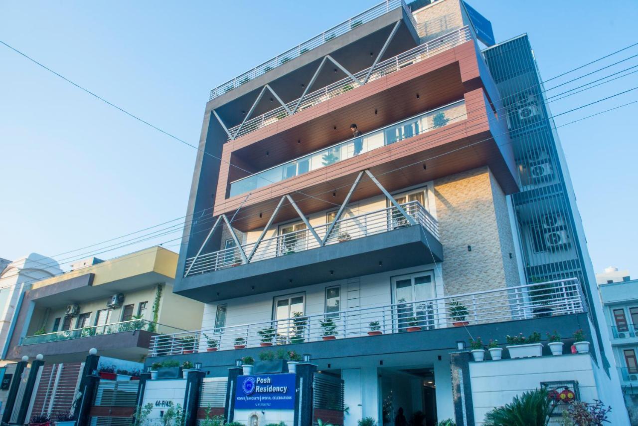 Hotel Posh Residency Huda City Center Gurgaon