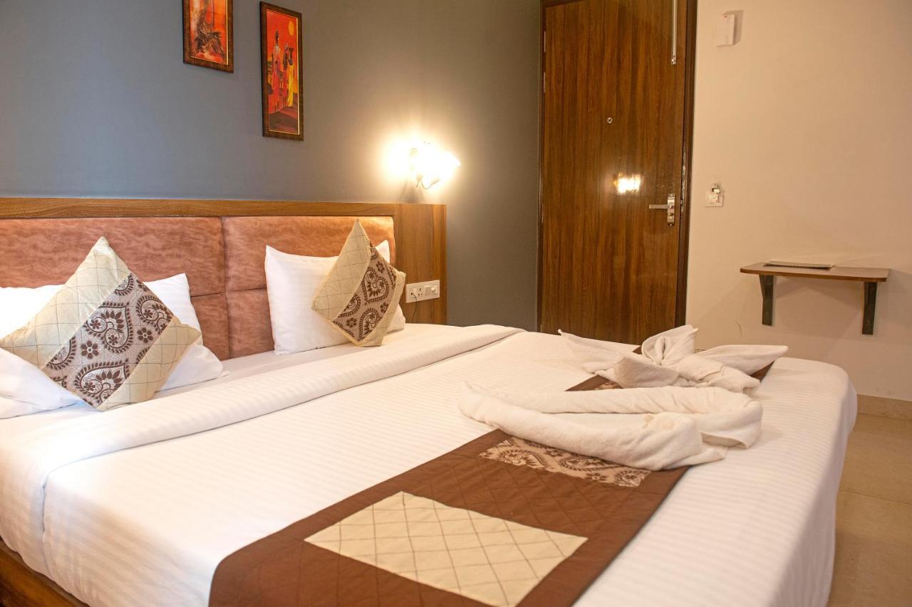 Posh Residency Huda City Center Gurgaon Hotel Gurgaon