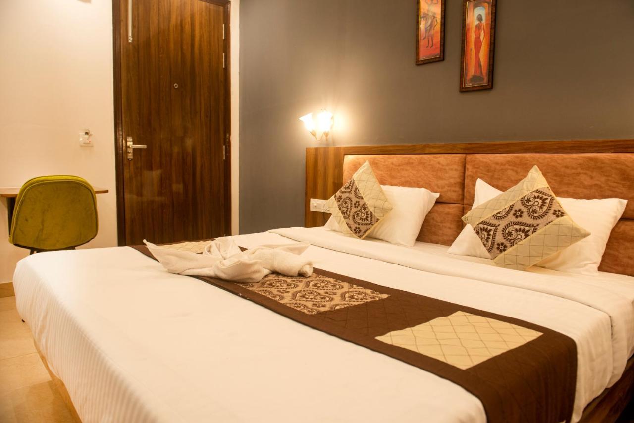 Posh Residency Huda City Center Gurgaon Hotel Gurgaon