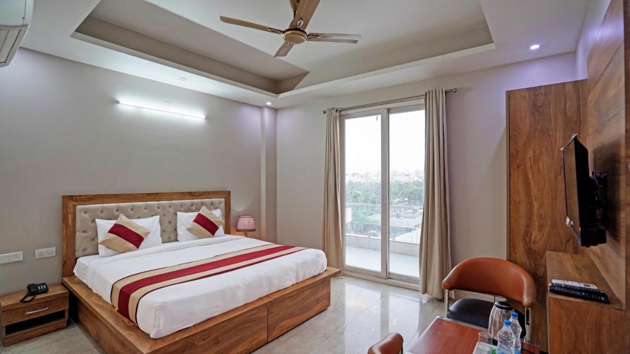 The Palm - Medicity Guest house