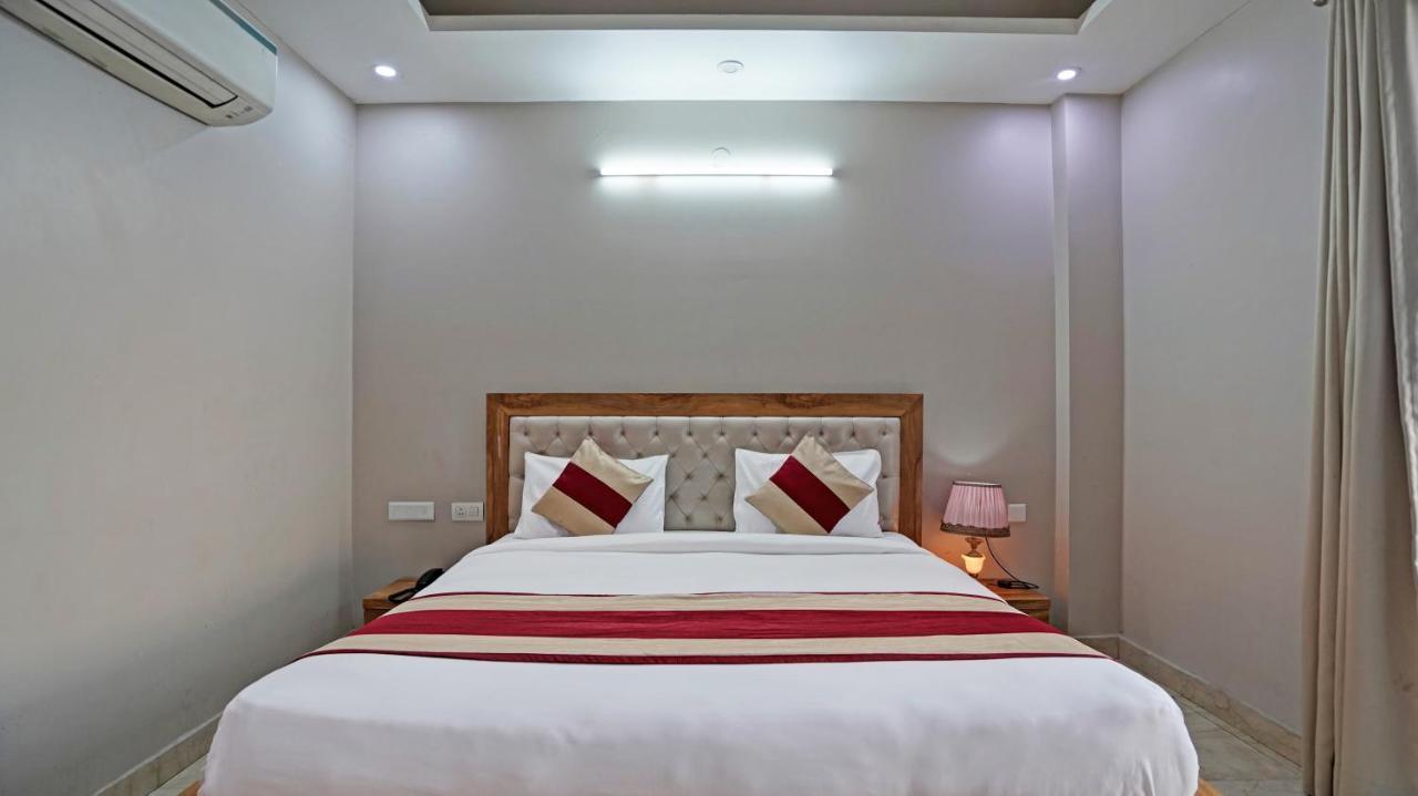 Guest house The Palm - Medicity Gurgaon