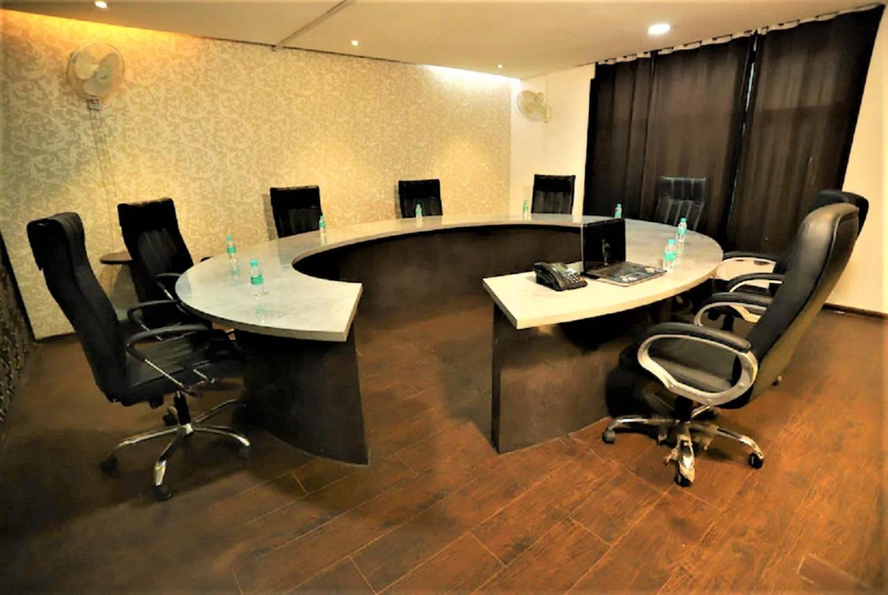 Arch International 4* Kapas Hera
