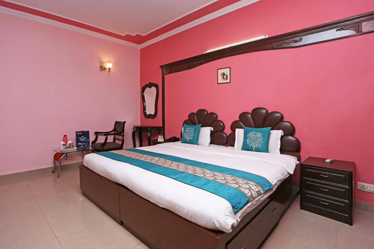 Hotel Oyo Near Mg Road Near Aravali Biodiversity Park Gurgaon