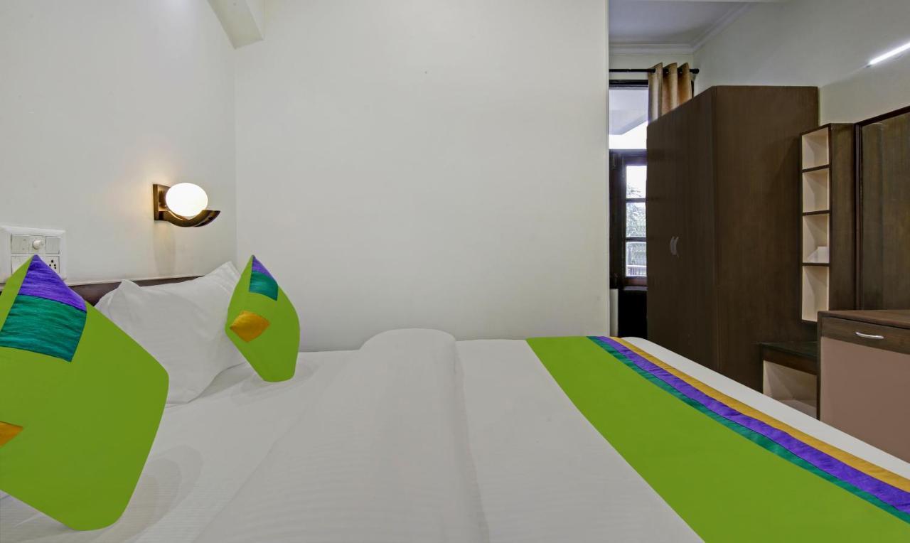 Treebo Trend Amexx Golf Course Road Hotel 3*