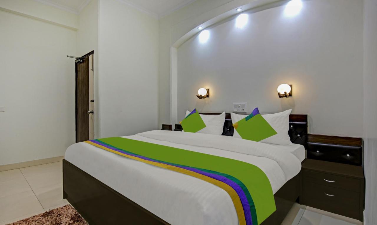 Treebo Trend Amexx Golf Course Road Hotel 3*