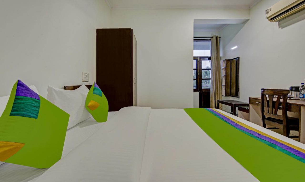 Hotel Treebo Trend Amexx Golf Course Road 3*