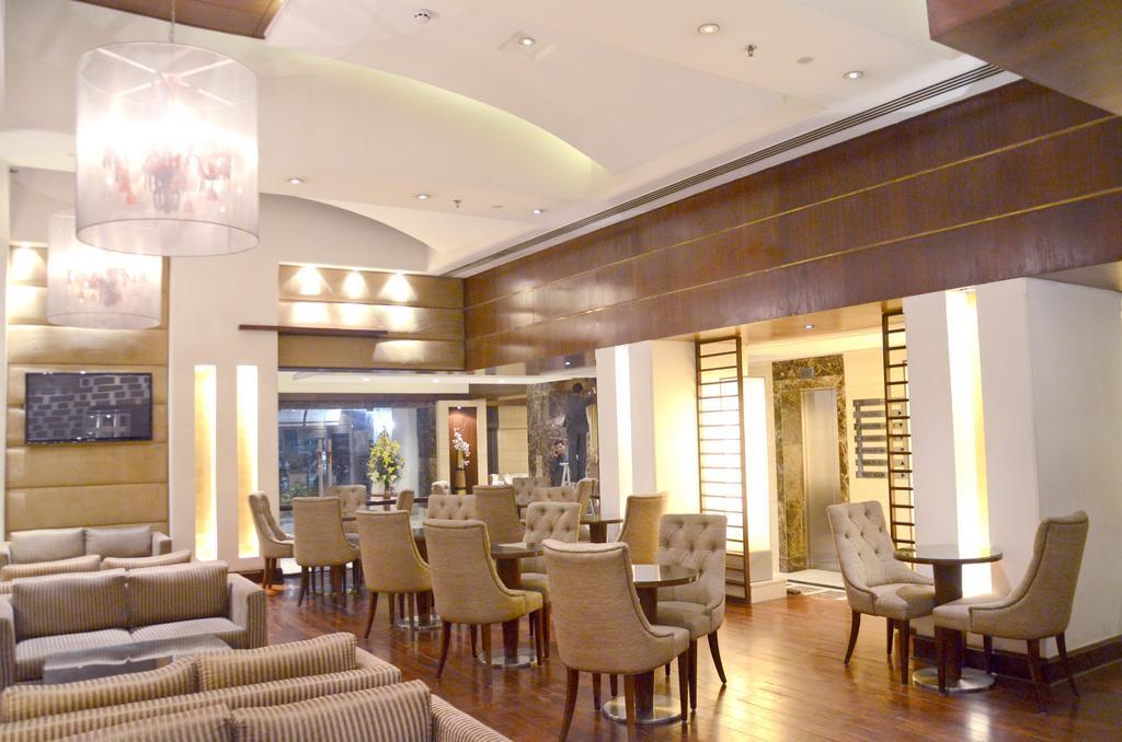 Hotel The Acura, Bmk 4*