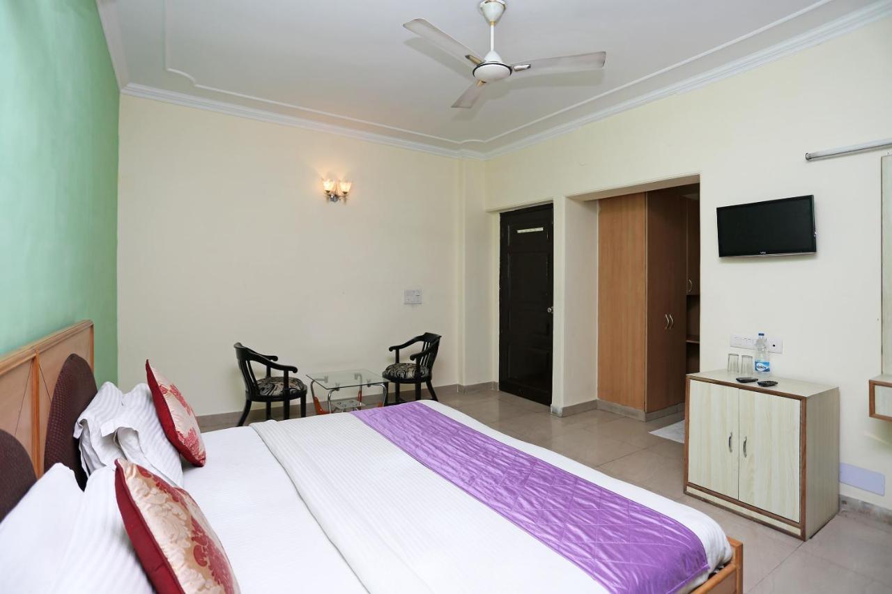 Oyo Near Mg Road Near Aravali Biodiversity Park Hotel 3*