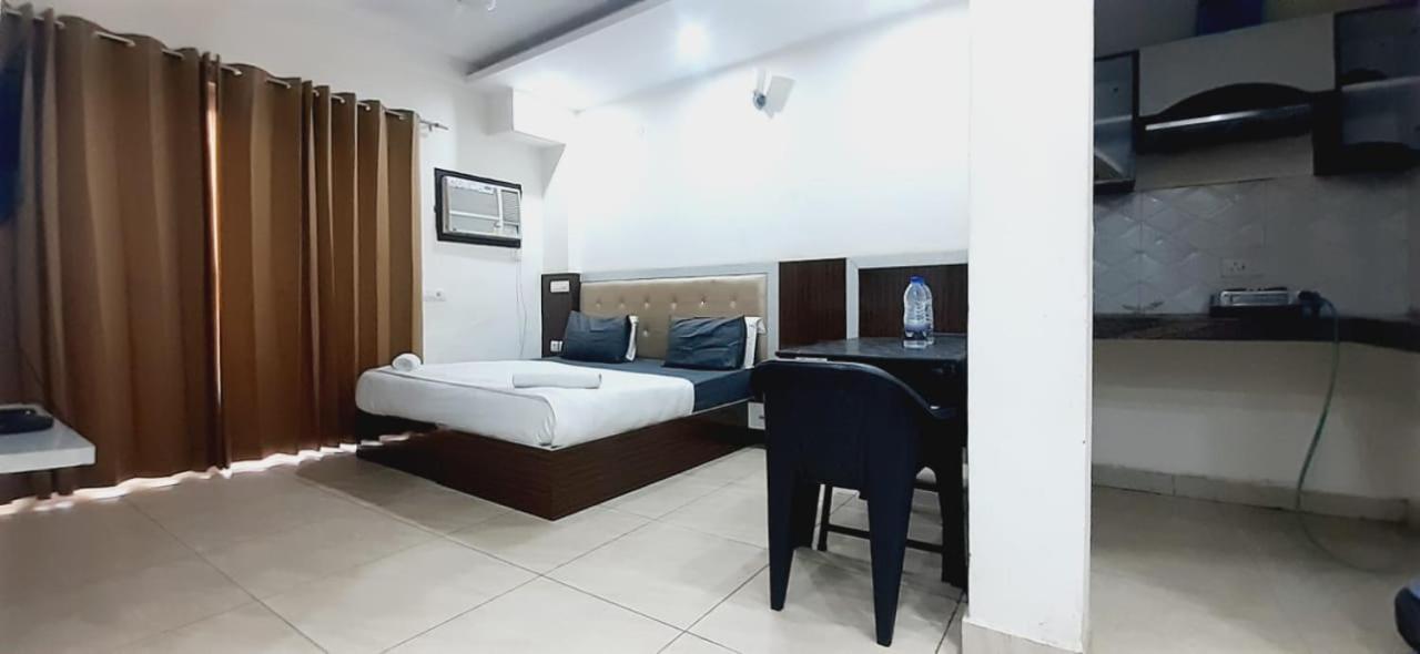 Singh Residency Medanta 3*