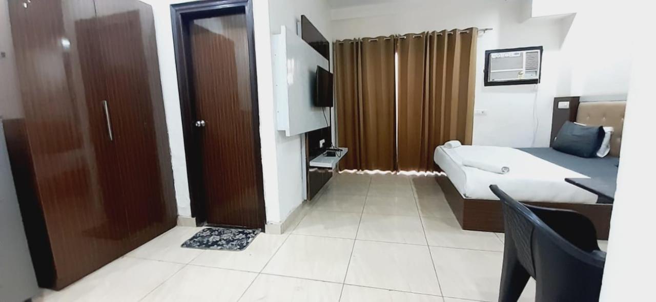 Singh Residency Medanta Hotel 3*