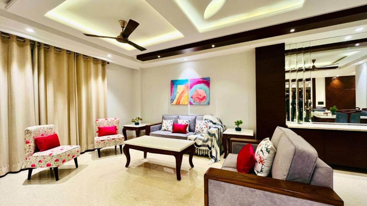 Bluo 3bhk - Dlf Cybercity, Mg Road, Balcony, Lift Apartment