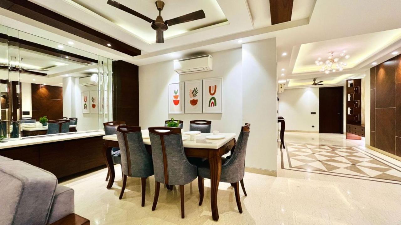 Bluo 3bhk - Dlf Cybercity, Mg Road, Balcony, Lift Apartment *