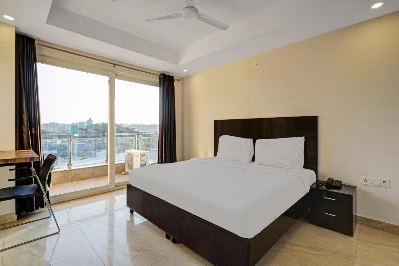 Super Townhouse Tipsyy Near Bestech Square Mall 4*