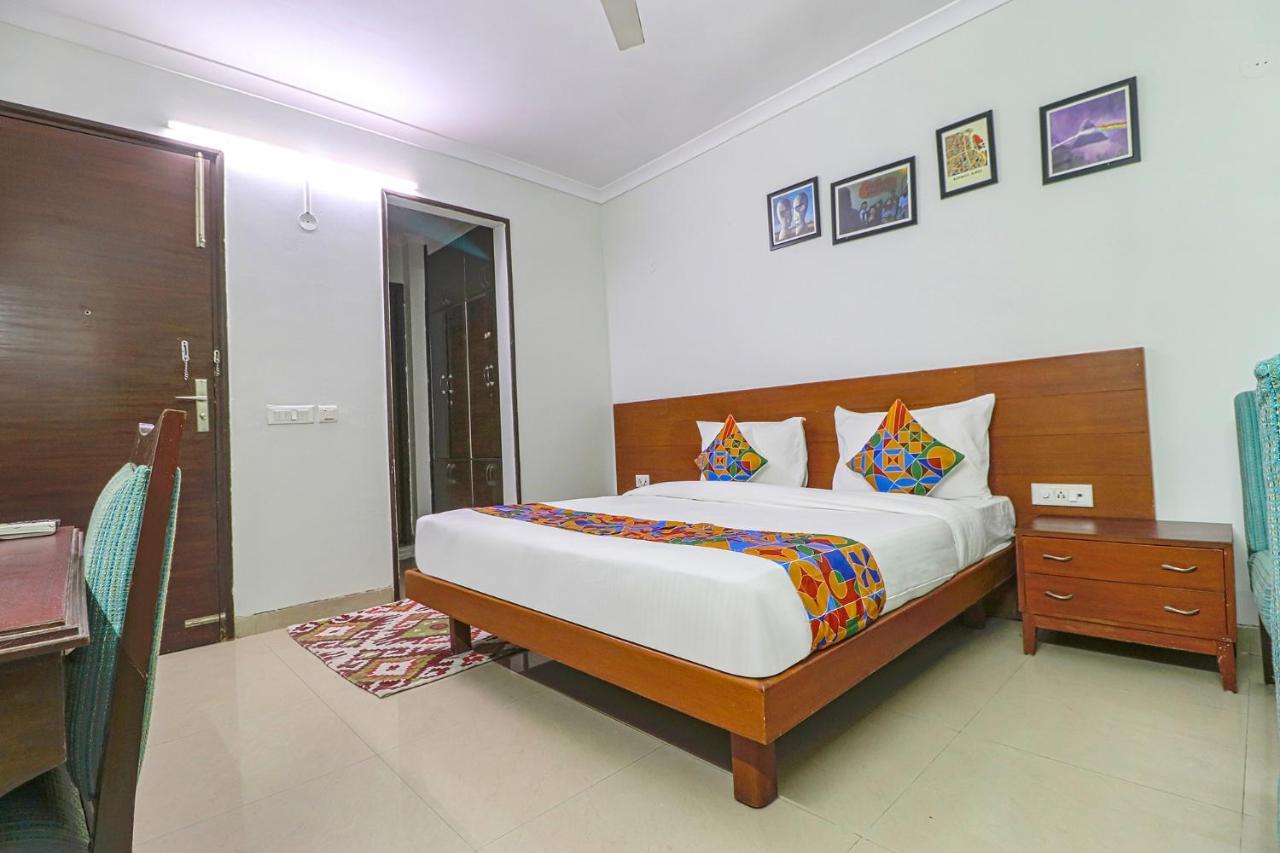 Hotel Fabhotel Tipssy 020 Gurgaon