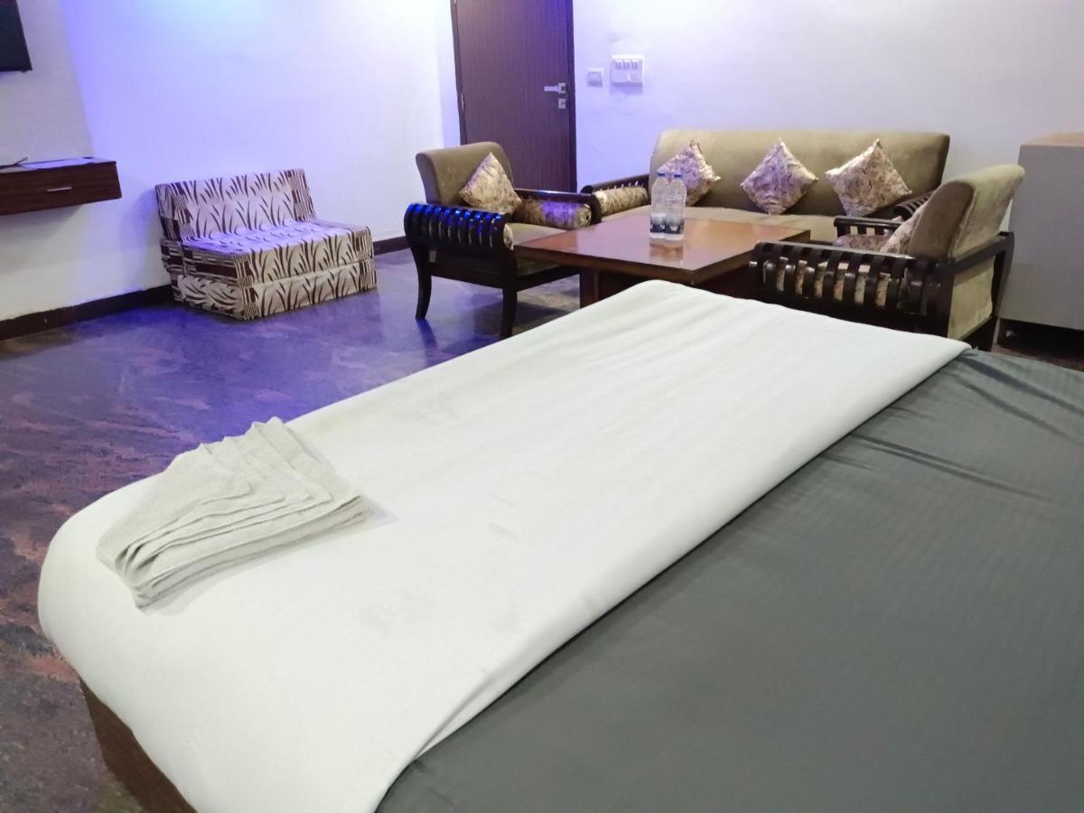Hotel Singh Residency Medanta