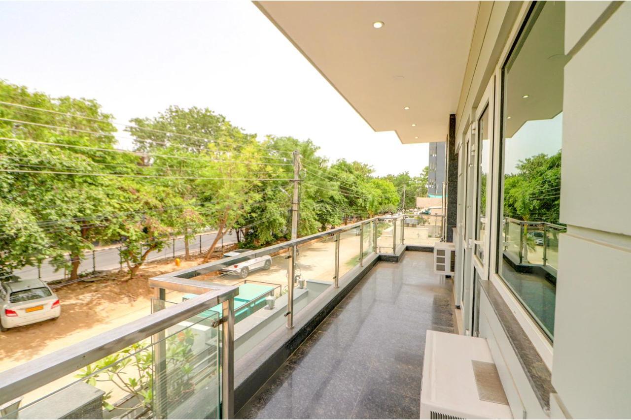 Hotel Fabhotel Aroma Luxuries Gurgaon