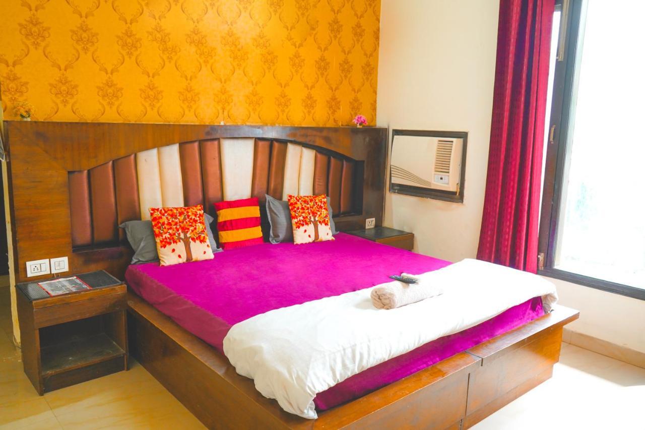 Lb Residency 3* Gurgaon