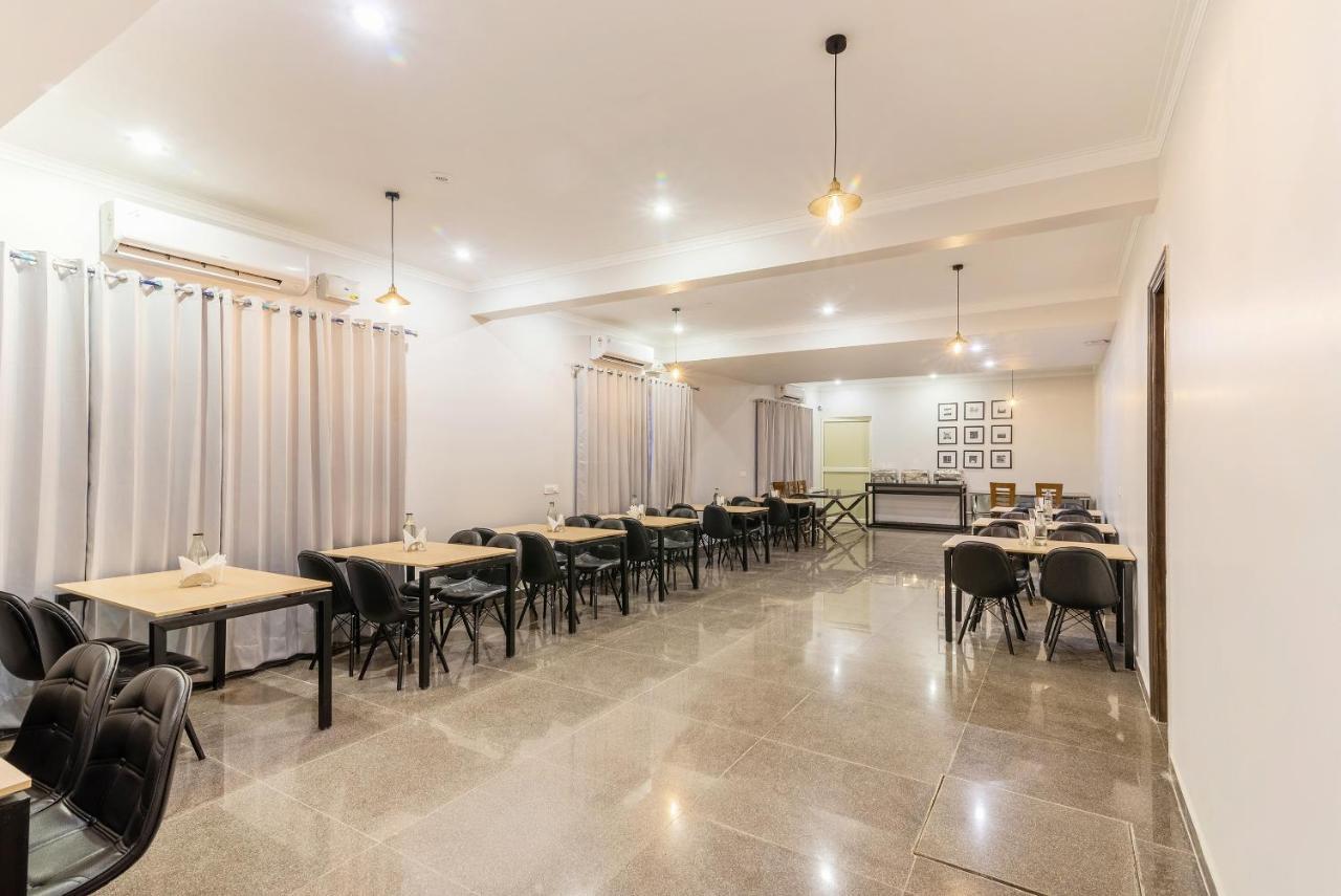 Hotel Super Silver Key Huda Star Mall Near Appu Ghar