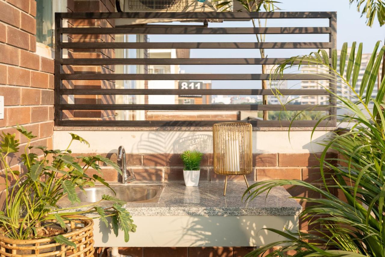 Apartment Maison 42- Onetreestays