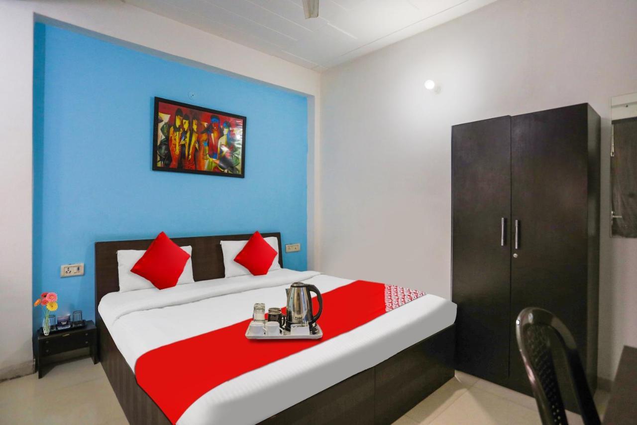 Hotel Capital O Ram Krishna Residency Near Artemis Hospital 3*