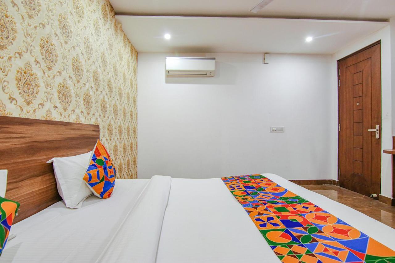 Hotel Fabexpress The Divine Residency Gurgaon