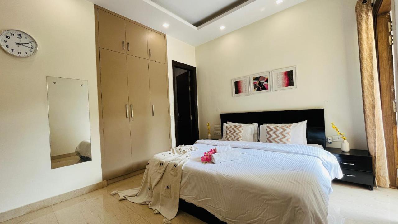 Bluo Dlf Cybercity - Kitchen, Balcony, Lift Gurgaon