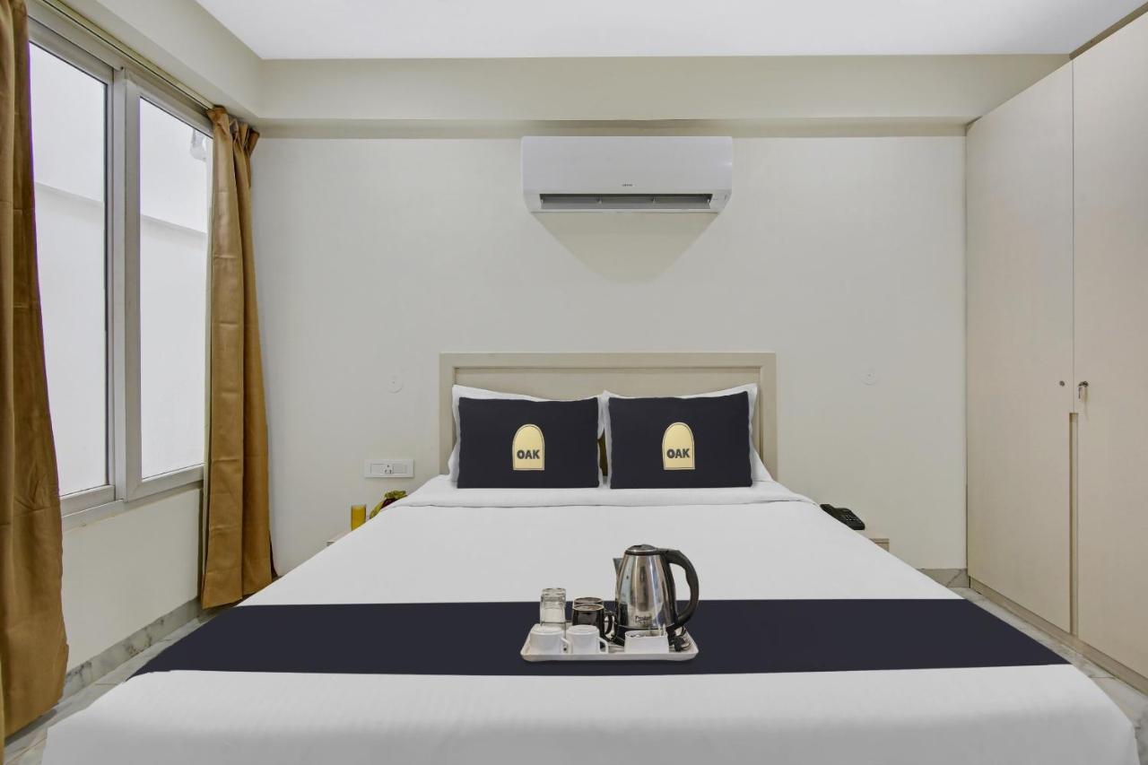 Townhouse Oak Mintstayz Sector 52 Near Artemis Hospital 3* Gurgaon