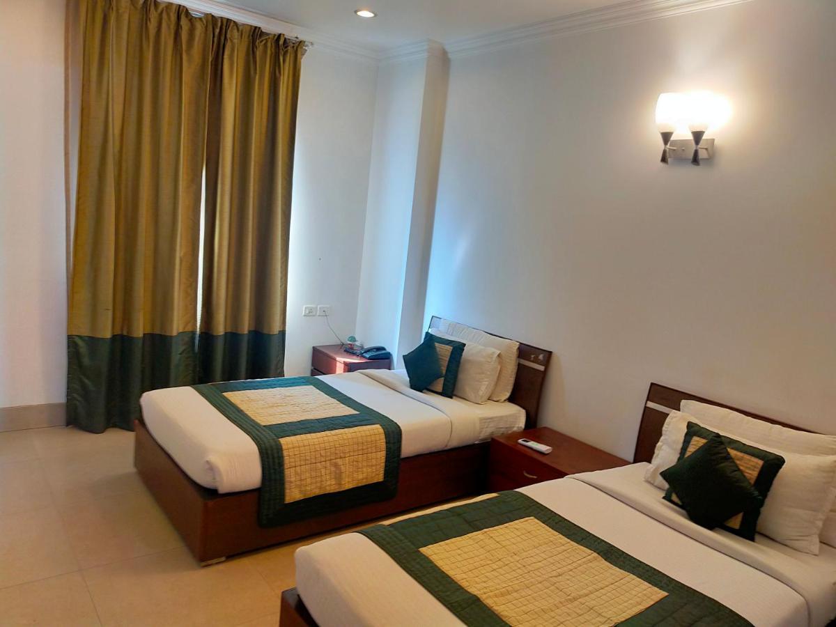 Amisa Golf Course Road Mg Road Gurgaon