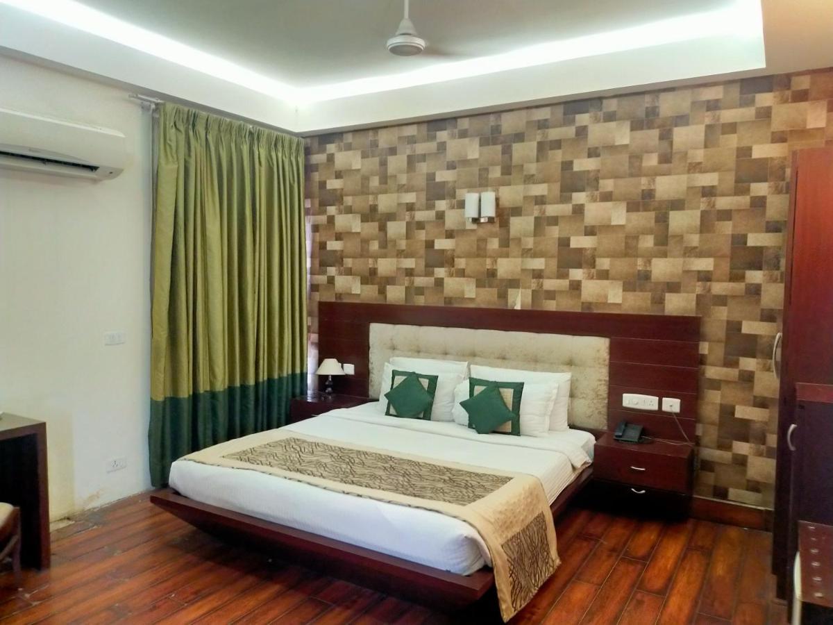 Amisa Golf Course Road Mg Road