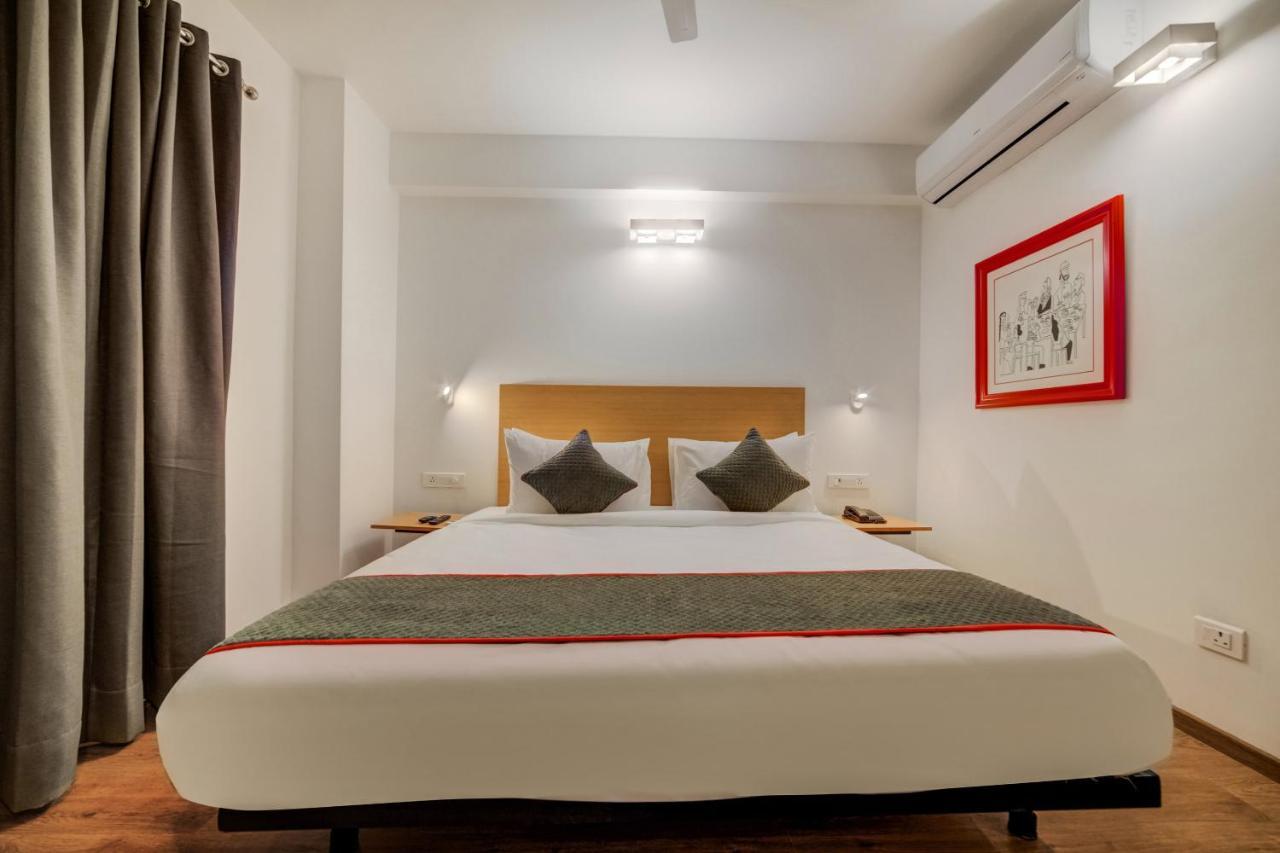 Townhouse Golf Course Road Hotel 4*