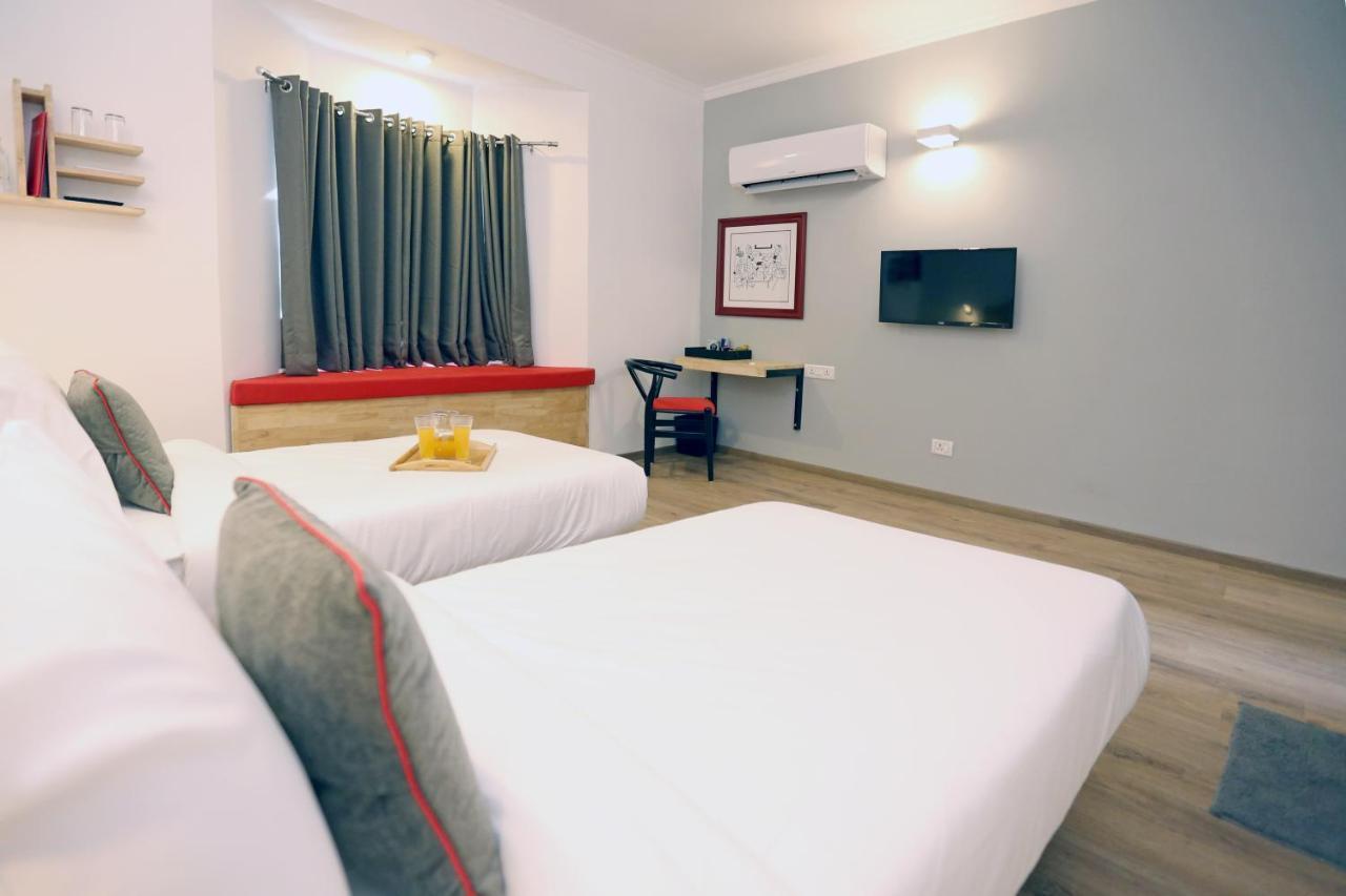 Oyo Townhouse 17 Huda Center Near Leisure Valley Park Hotel